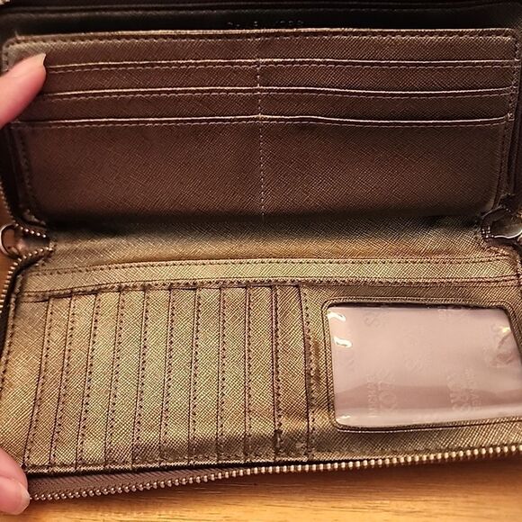 Michael Kors Monogram Metallic Silver/pewter Zippy Wallet EUC - Picture 5 of 6